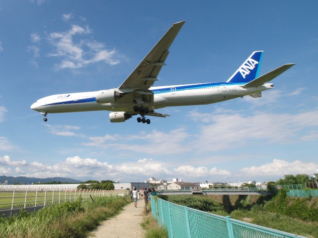 広島空港探検 その２ 迫力の飛行機写真を撮影に行く