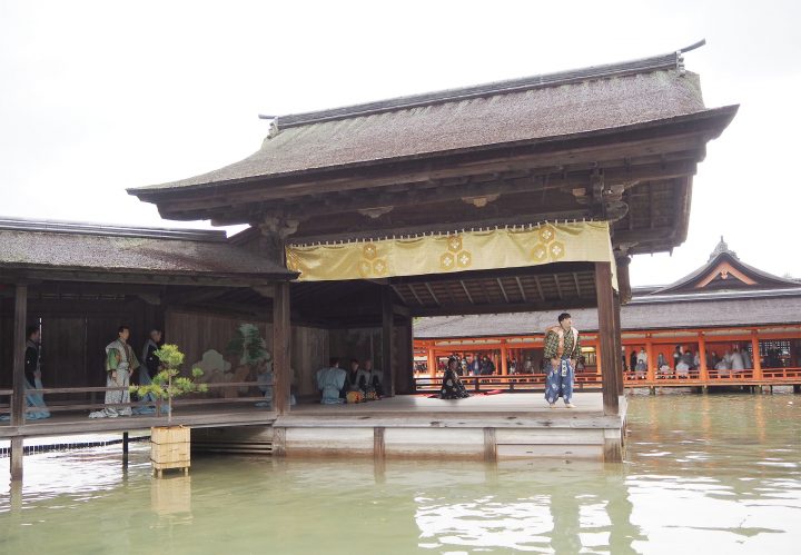 厳島神社