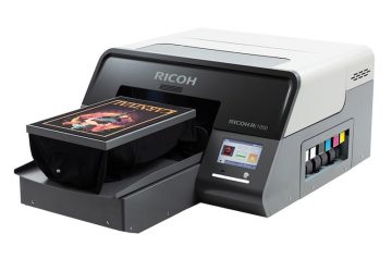 RICOH Ri 2000 ガーメント（衣服、服装全般の総称）向けプリンター